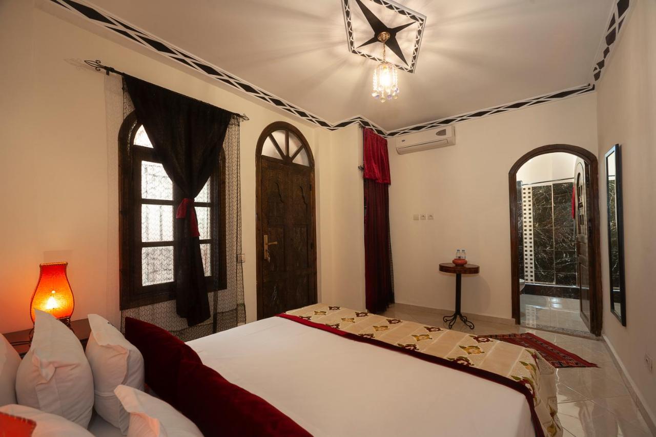 Riad De La Semaine Marrakesh Bagian luar foto