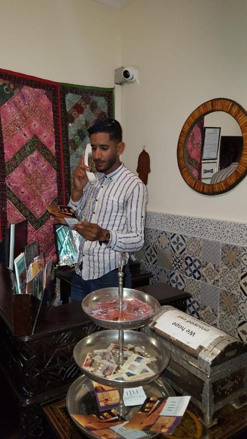 Riad De La Semaine Marrakesh Bagian luar foto
