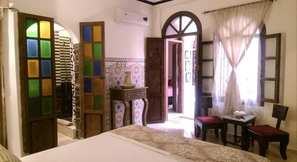 Riad De La Semaine Marrakesh Bagian luar foto