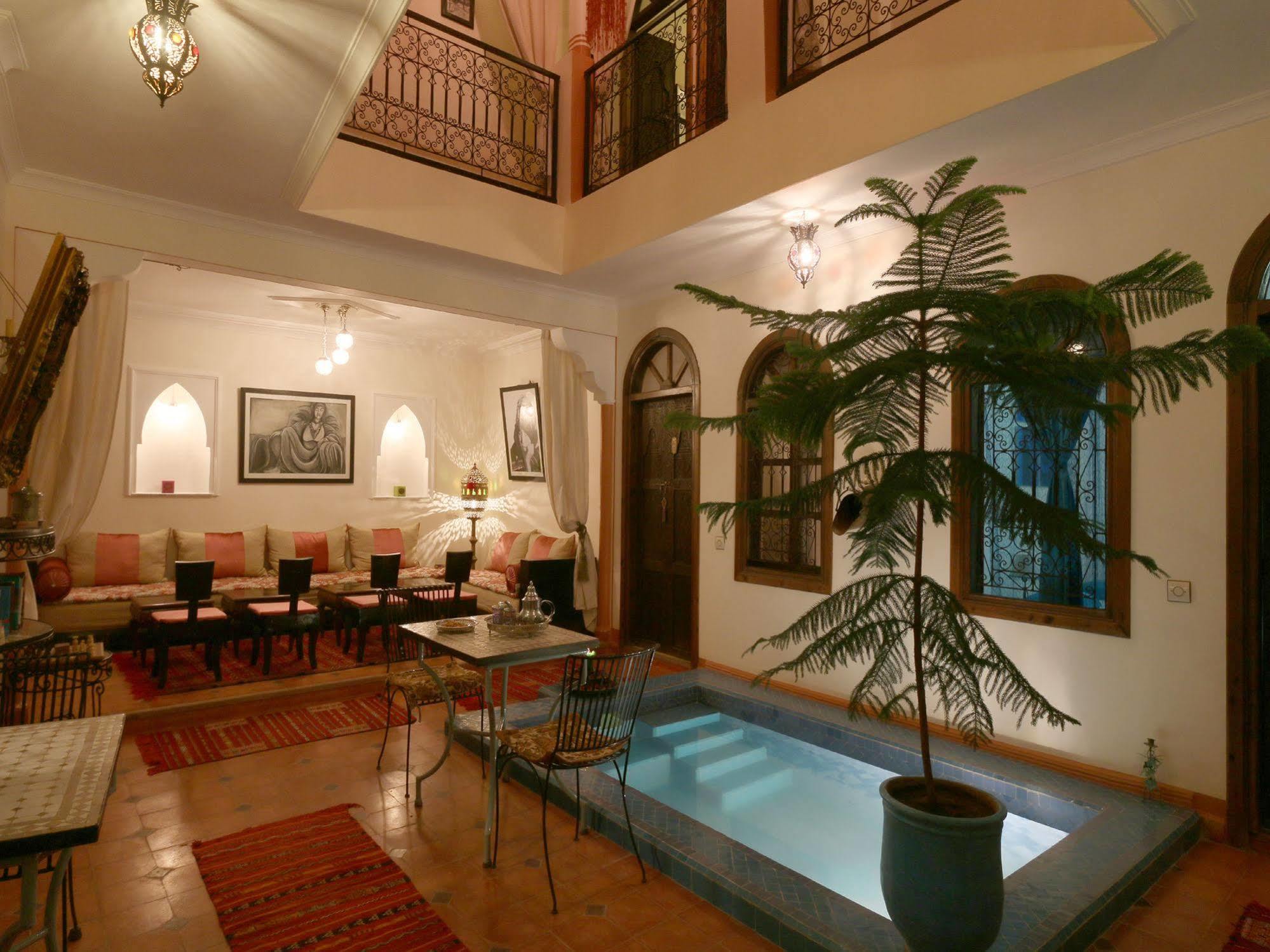 Riad De La Semaine Marrakesh Bagian luar foto